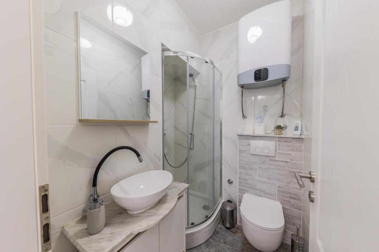 Seafront Apartments Karlo คาชเตลา ภายนอก รูปภาพ