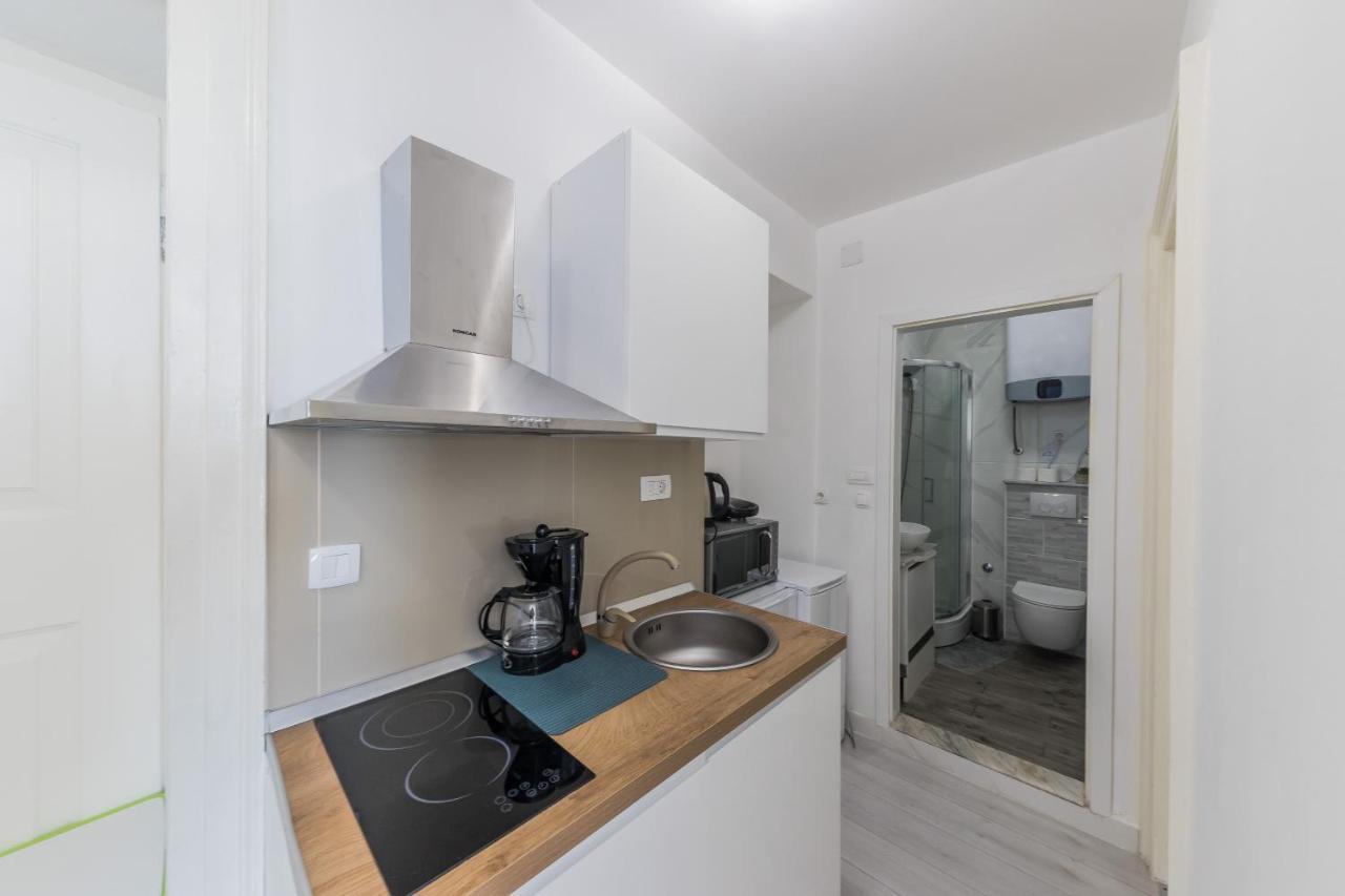 Seafront Apartments Karlo คาชเตลา ภายนอก รูปภาพ